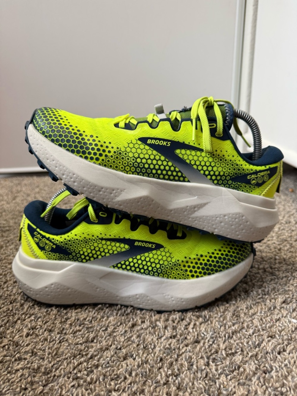 Brooks caldera 6 Neon Lime and Navy Performance Running Shoes - Picture 5 of 9